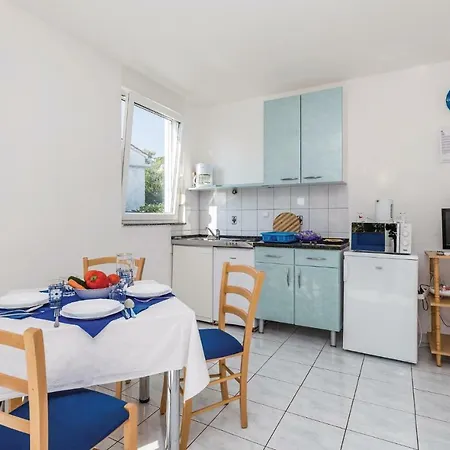 Two-bedroom In Apartament Mandre