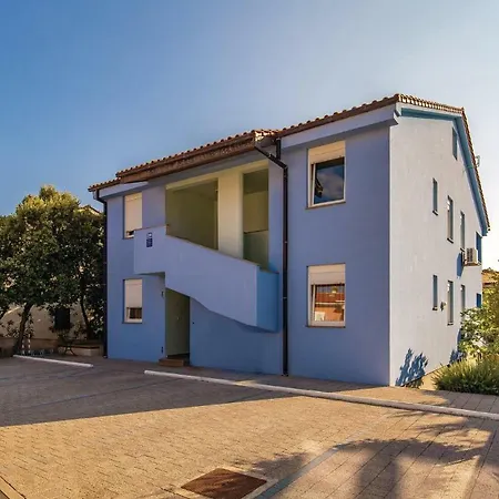 Two-bedroom In Apartamento Mandre
